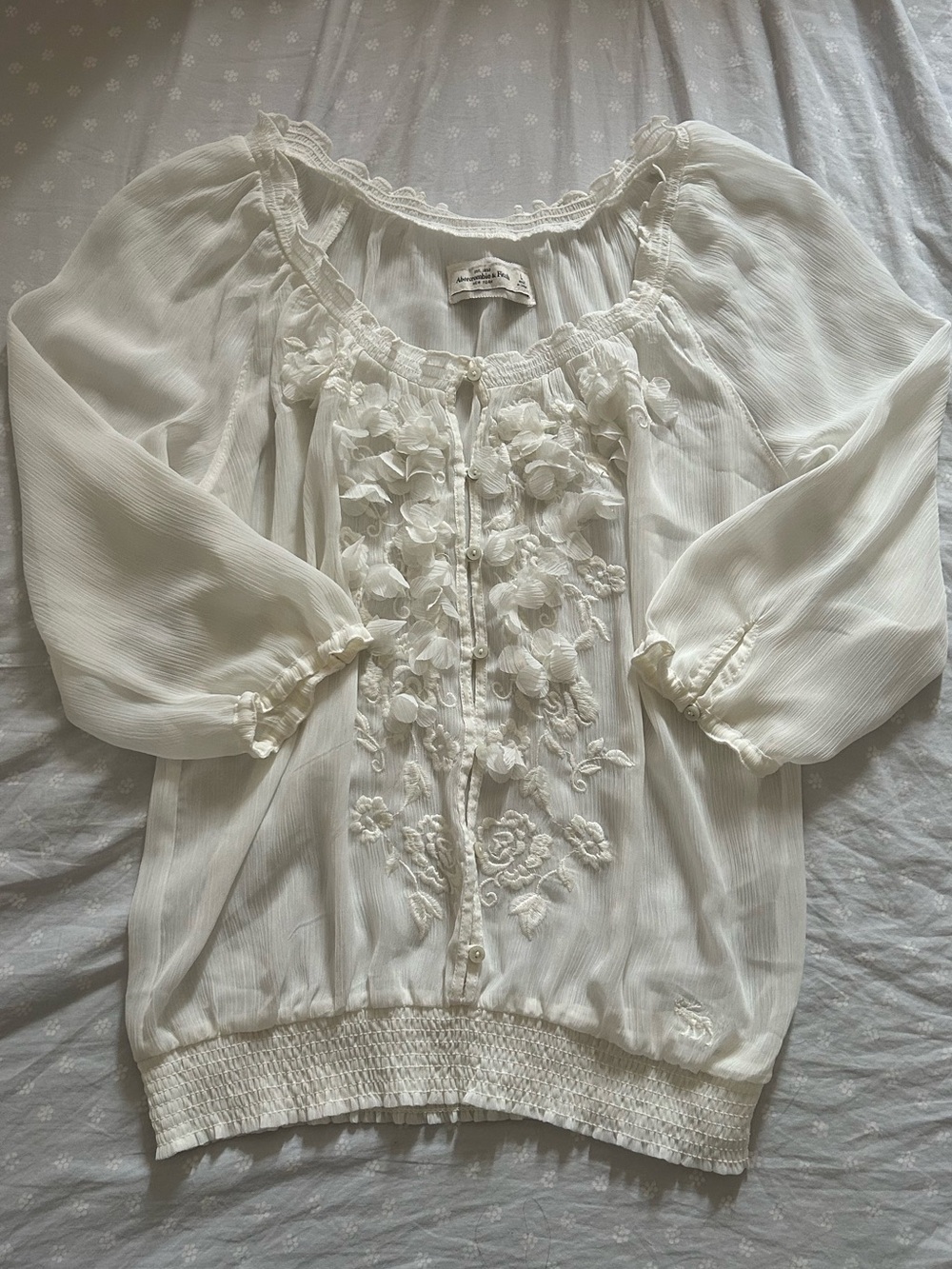 Abercrombie & Fitch White Floral Appliqué floral Blouse